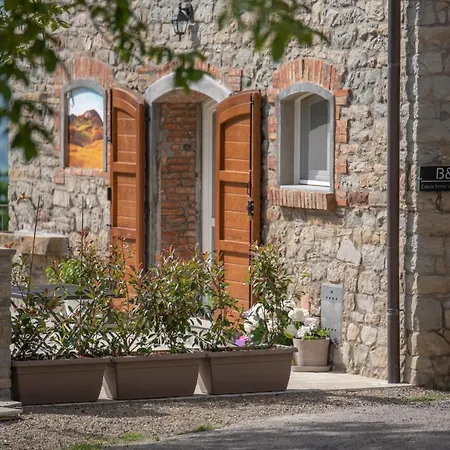 Casale Monte Valestra Bed & Breakfast Bebbio Exterior photo