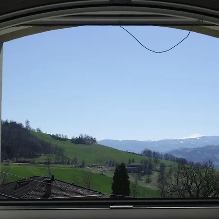 Casale Monte Valestra Bed & Breakfast Bebbio Exterior photo