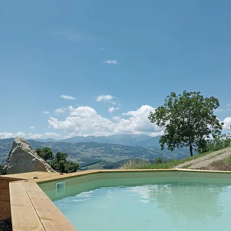 Casale Monte Valestra Bed & Breakfast Bebbio Exterior photo