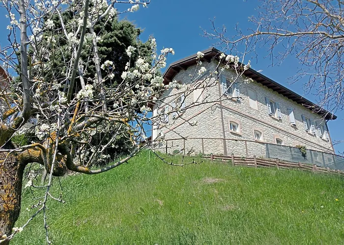 Casale Monte Valestra